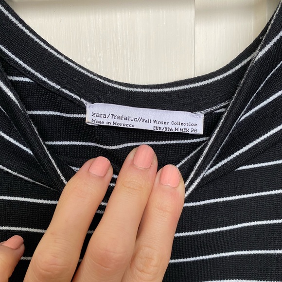 Zara striped long dress. Size medium. Very fitting. Length is mid calf - Picture 2 of 2